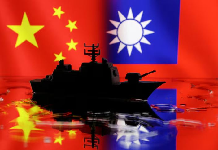 Taiwan ‘expels’ four Chinese ships from restricted waters
